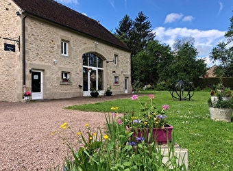 Auberge à la Ferme du Mont - CHATEAUNEUF-VAL-DE-BARGIS