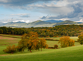 Circuit entre roches et Mont-Beuvray - LAROCHEMILLAY