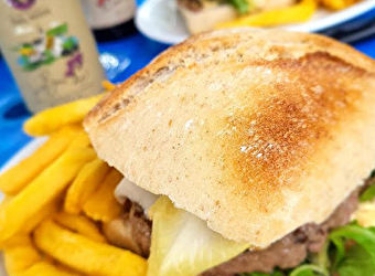 Snack étang du merle - CRUX-LA-VILLE