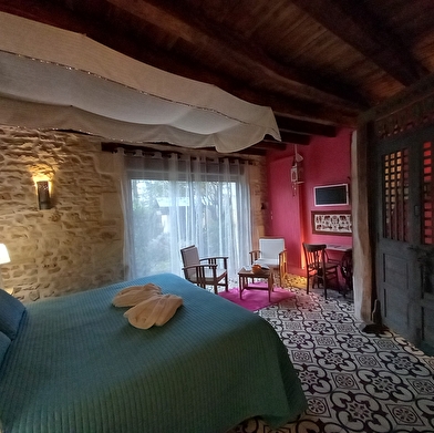 Aux Quatre Coins du Monde