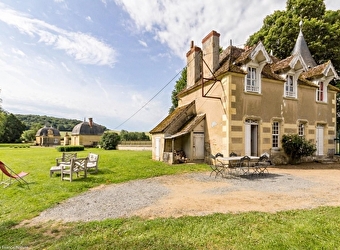 Le pavillon du château de Prye - LA FERMETE