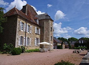 Le Château - SEMELAY