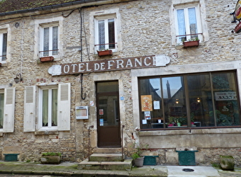 L'hôtel de France  - ENTRAINS-SUR-NOHAIN